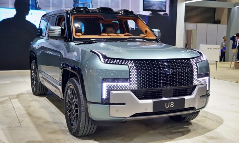 Yangwang U8 เอสยูวีหรูระดับพรีเมียมเครือ BYD เผยโฉมคันจริงครั้งแรกในประเทศไทย งาน Motor Expo 2023