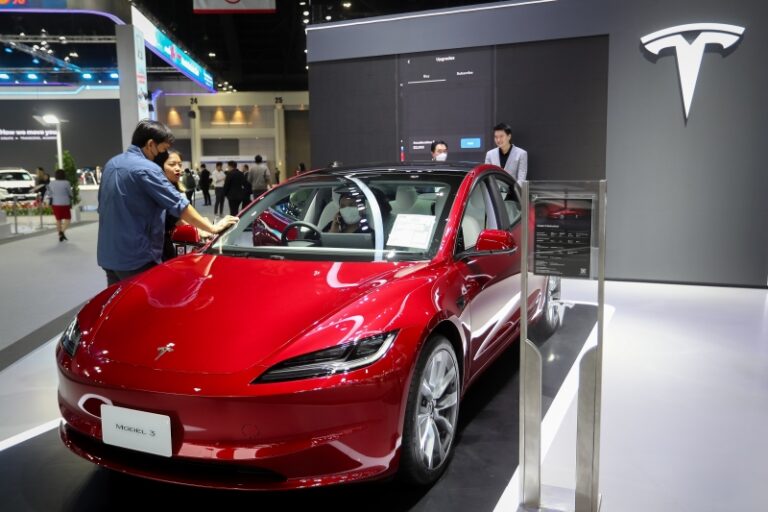 รถยนต์ Tesla Model 3 ไมเนอร์เชนจ์ เปิดตัวที่งานมอเตอร์เอ็กซ์โป 2023