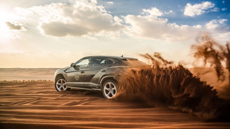 ท่องแดนโอมานสุดหรู 800 กม. กับประสบการณ์ Lamborghini Urus S
