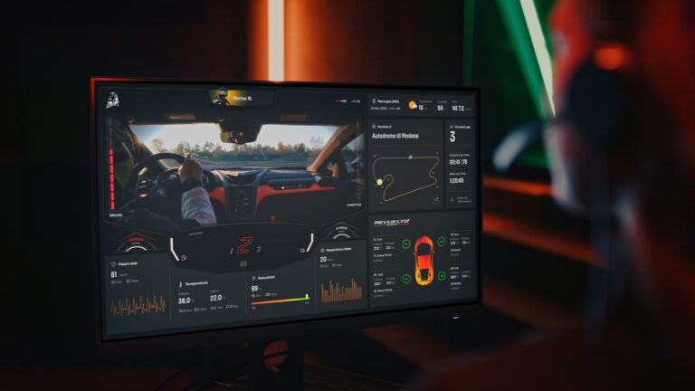 แลมโบร์กินี เผย “Telemetry X” เทคโนโลยีเชื่อมต่อสนามแข่ง ยกระดับประสบการณ์ขับซูเปอร์คาร์