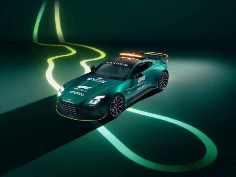 สุดยอดความแรง! Aston Martin Vantage ใหม่ ขึ้นแท่นรถ Official FIA Safety Car คันล่าสุดของ Formula 1®
