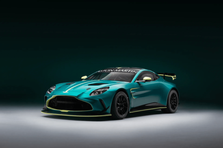 แอสตัน มาร์ติน จีที4 (Aston Martin Vantage GT4) รถแข่งสายพันธุ์แท้ เปิดตัวเติมเต็มไลน์อัปซูเปอร์คาร์รุ่น GT